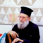Griekse Papa uit het dorpje Pirgi op het eiland Chios