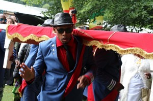 Surinaamse uitvaart demonstratie