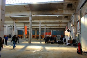 Fabriekshal in gebouw KB op industriepark Kleefse Waard